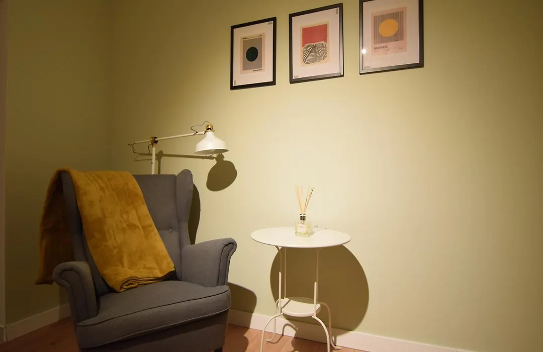 Stylish Apartment With Video Projector-1